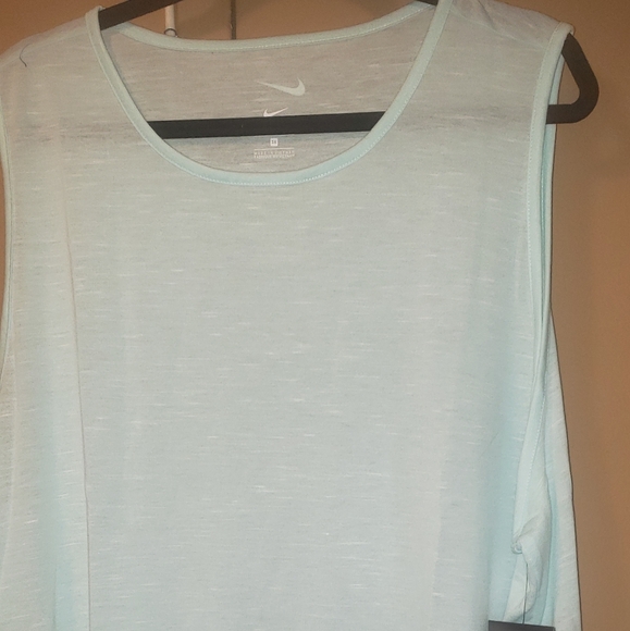 Plus-size Nike tom-boy  tank mint color - Picture 1 of 3